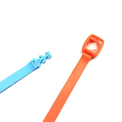 Sicherung der Fracht mit unserem Anweisungslogistik-Plastiksiegel Gesamtlänge 222 mm